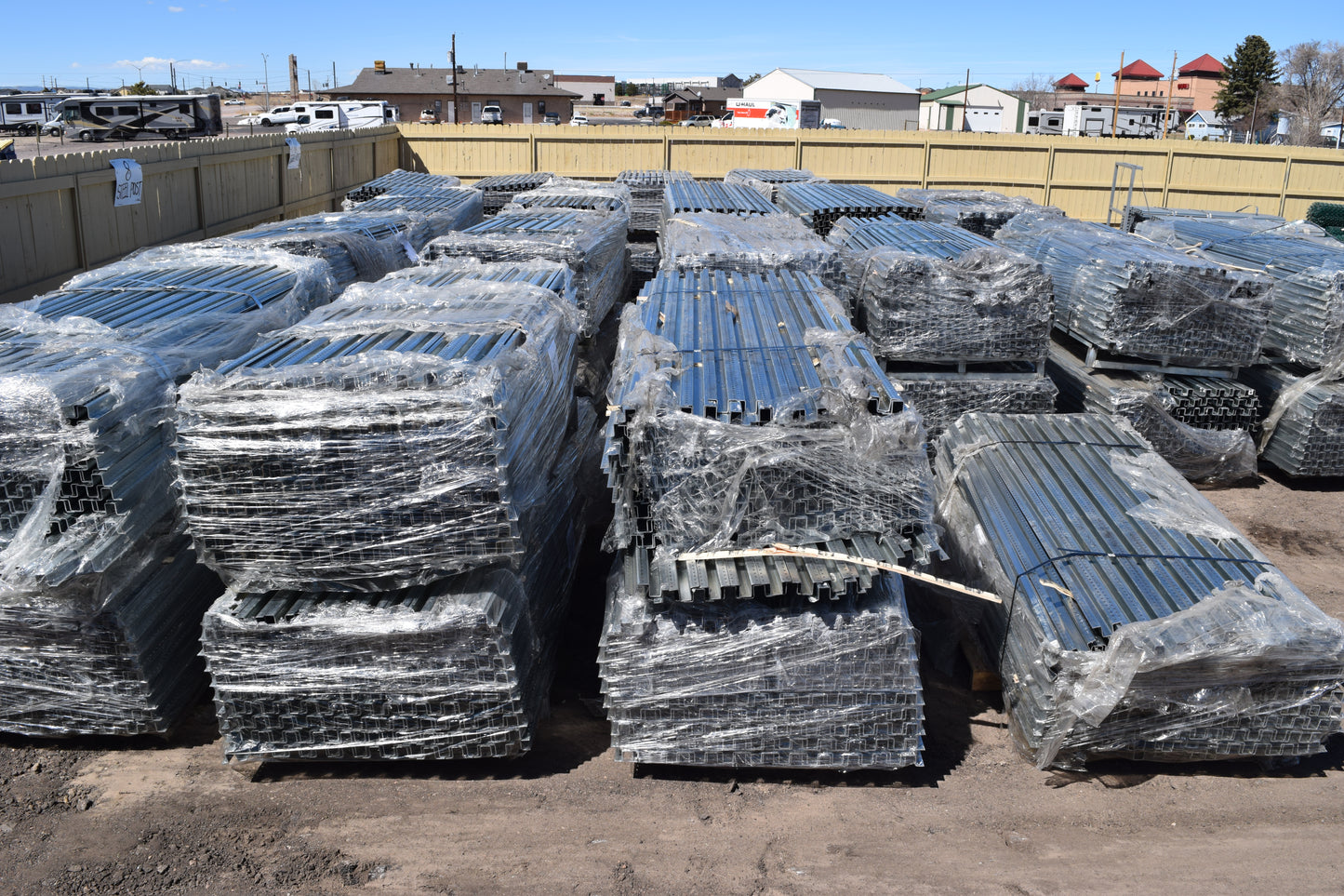 Bundle of 7' 6'' Unipost.